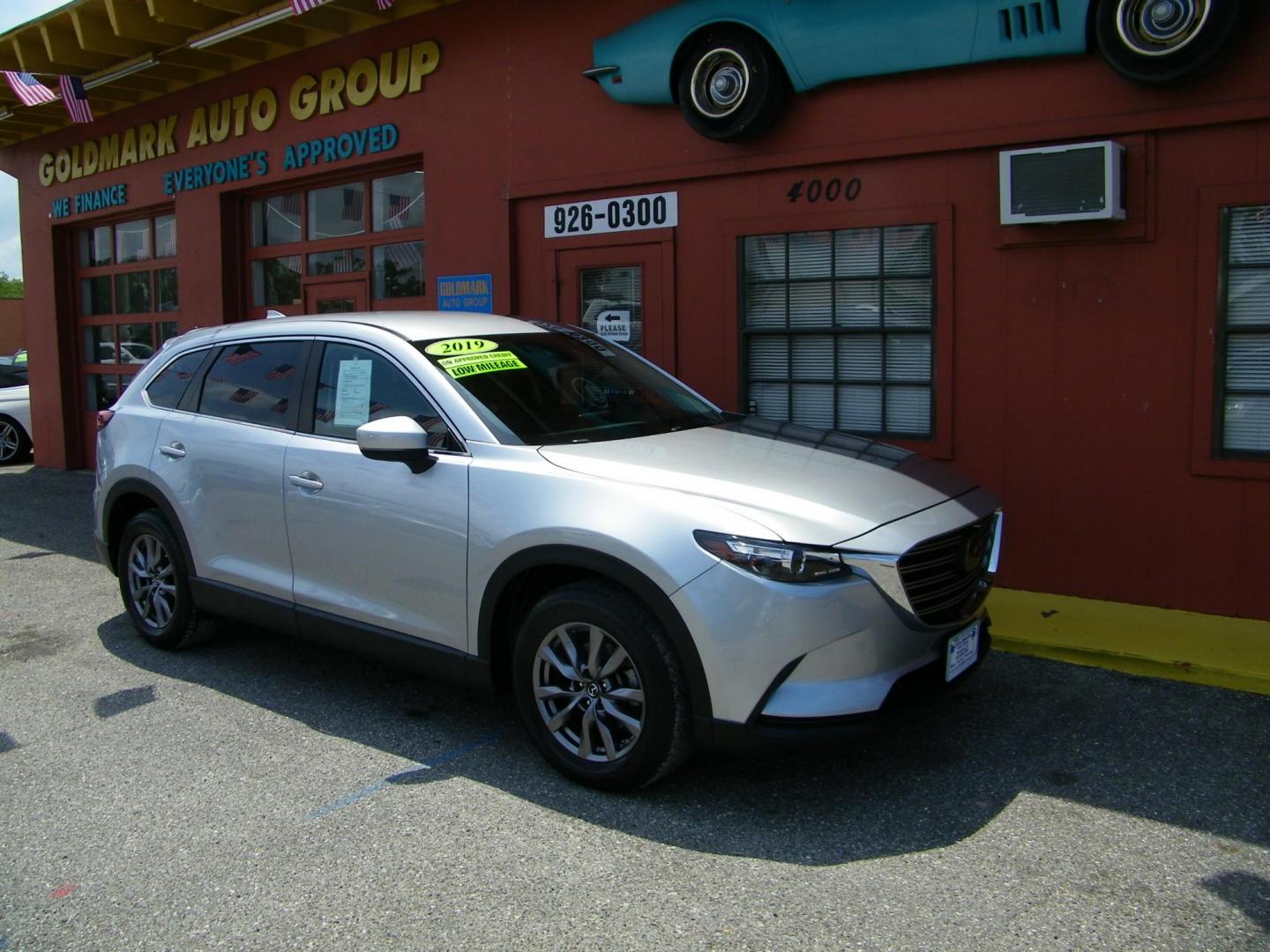 2019 Silver /Black Mazda CX-9 Sport AWD (JM3TCBBY4K0) with an 2.5L L4 DOHC 16V engine, 6A transmission, located at 4000 Bee Ridge Road, Sarasota, FL, 34233, (941) 926-0300, 27.298664, -82.489151 - Photo#2