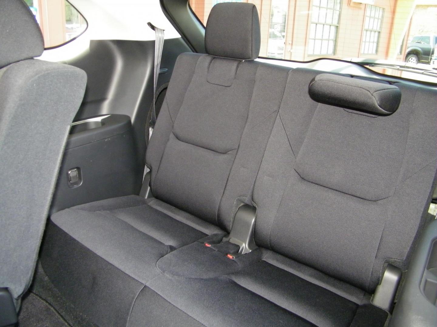 2019 Silver /Black Mazda CX-9 Sport AWD (JM3TCBBY4K0) with an 2.5L L4 DOHC 16V engine, 6A transmission, located at 4000 Bee Ridge Road, Sarasota, FL, 34233, (941) 926-0300, 27.298664, -82.489151 - Photo#9