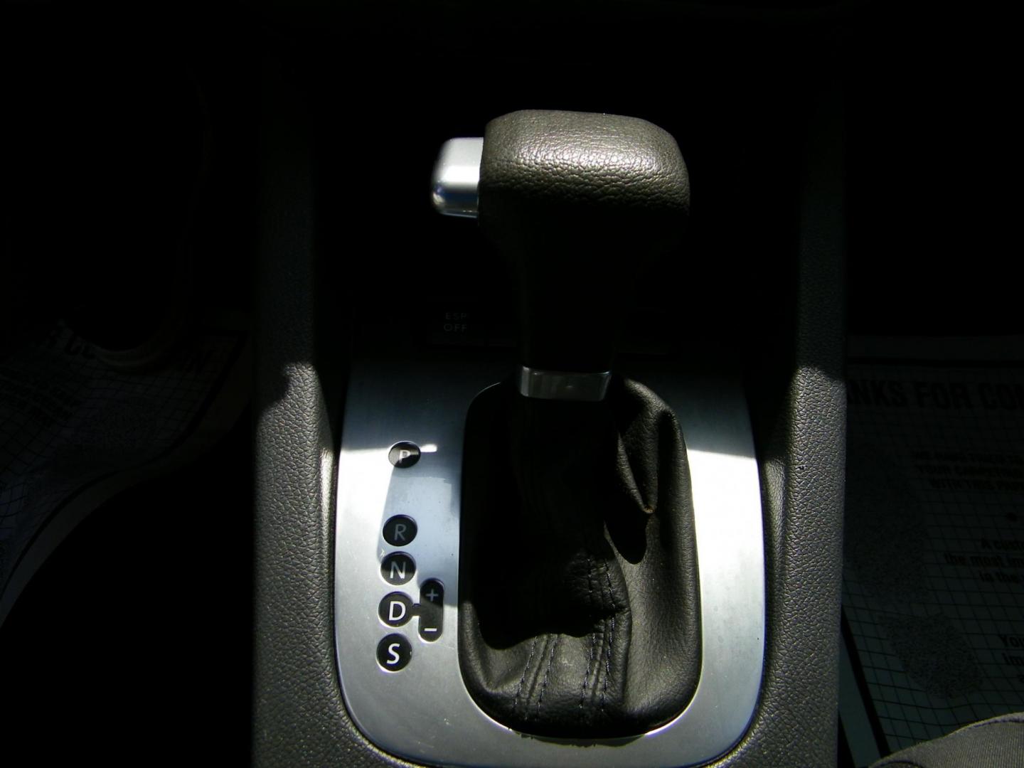 2007 Red /Black Volkswagen New Jetta Value Edition 2.5L (3VWPF71K57M) with an 2.5L L5 DOHC 20V engine, 5-Speed Manual Overdrive transmission, located at 4000 Bee Ridge Road, Sarasota, FL, 34233, (941) 926-0300, 27.298664, -82.489151 - Photo#19