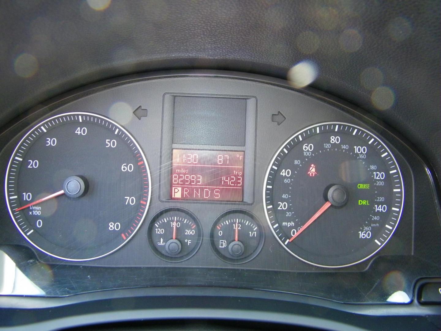 2007 Red /Black Volkswagen New Jetta Value Edition 2.5L (3VWPF71K57M) with an 2.5L L5 DOHC 20V engine, 5-Speed Manual Overdrive transmission, located at 4000 Bee Ridge Road, Sarasota, FL, 34233, (941) 926-0300, 27.298664, -82.489151 - Photo#23