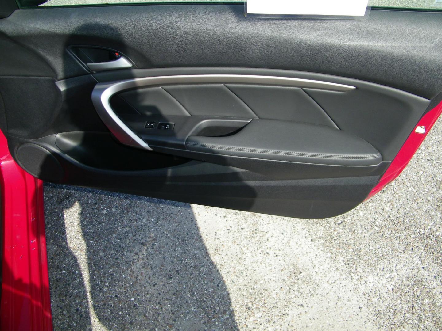 2009 Red /Black Honda Accord EX Coupe AT (1HGCS12759A) with an 2.4L L4 DOHC 16V engine, 5-Speed Automatic transmission, located at 4000 Bee Ridge Road, Sarasota, FL, 34233, (941) 926-0300, 27.298664, -82.489151 - Photo#11