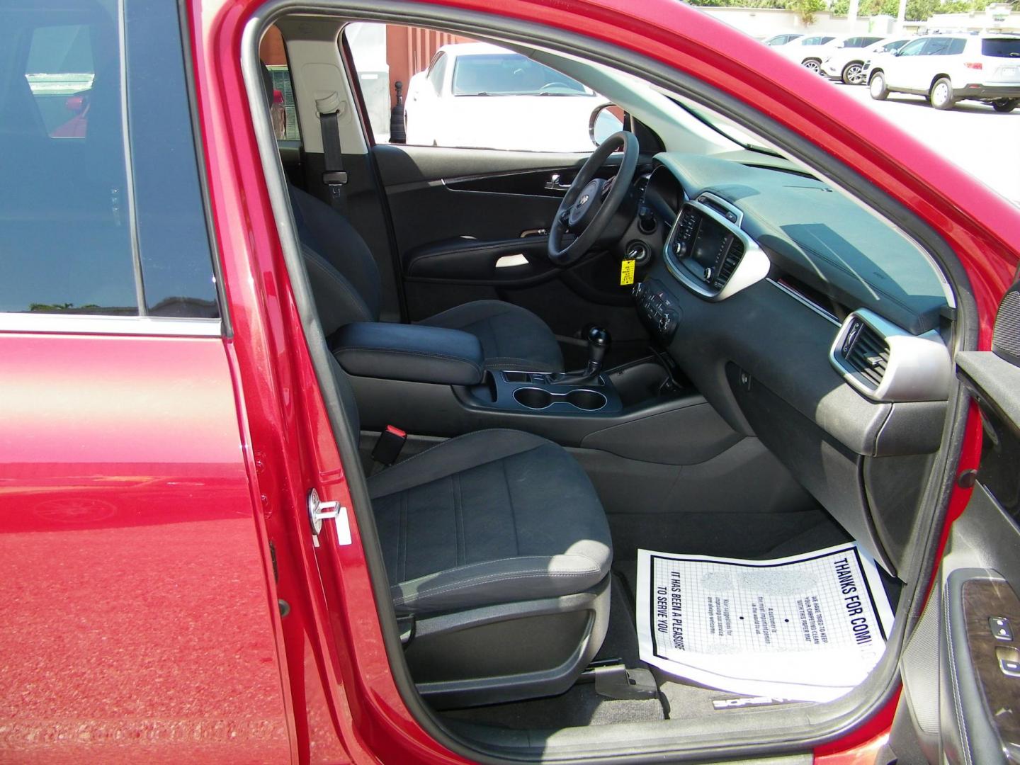 2018 Red /Black Kia Sorento LX 2WD (5XYPG4A36JG) with an 2.4L L4 DOHC 16V engine, 6A transmission, located at 4000 Bee Ridge Road, Sarasota, FL, 34233, (941) 926-0300, 27.298664, -82.489151 - Photo#14