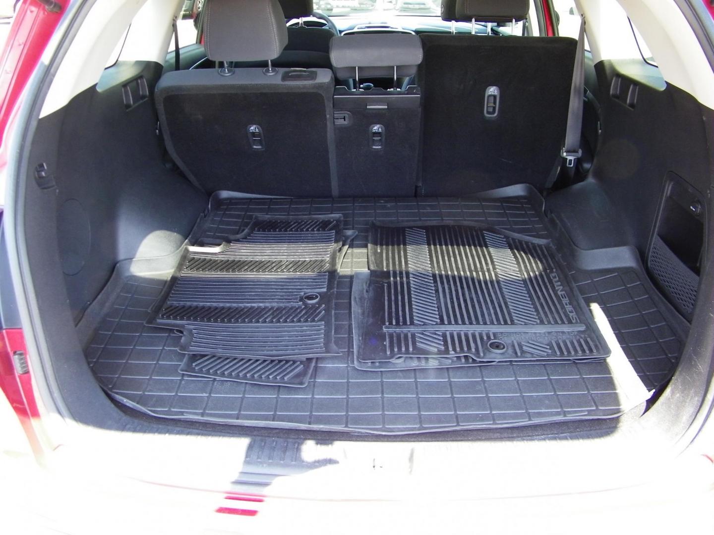 2018 Red /Black Kia Sorento LX 2WD (5XYPG4A36JG) with an 2.4L L4 DOHC 16V engine, 6A transmission, located at 4000 Bee Ridge Road, Sarasota, FL, 34233, (941) 926-0300, 27.298664, -82.489151 - Photo#11