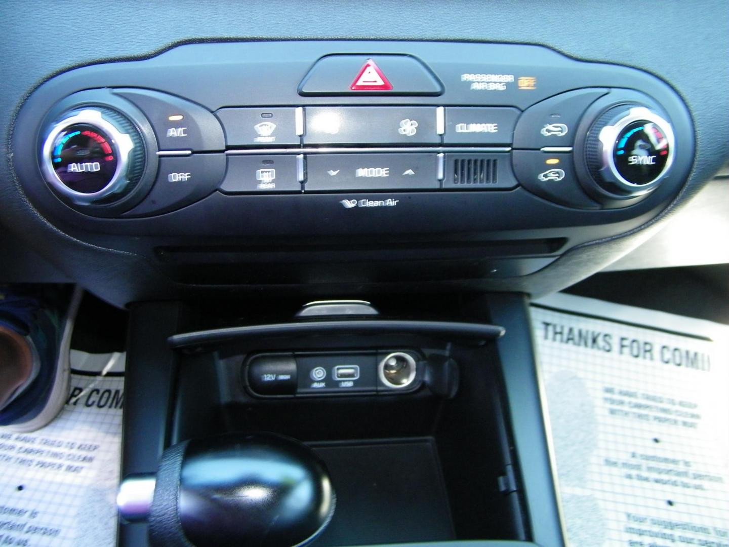 2018 Red /Black Kia Sorento LX 2WD (5XYPG4A36JG) with an 2.4L L4 DOHC 16V engine, 6A transmission, located at 4000 Bee Ridge Road, Sarasota, FL, 34233, (941) 926-0300, 27.298664, -82.489151 - Photo#21