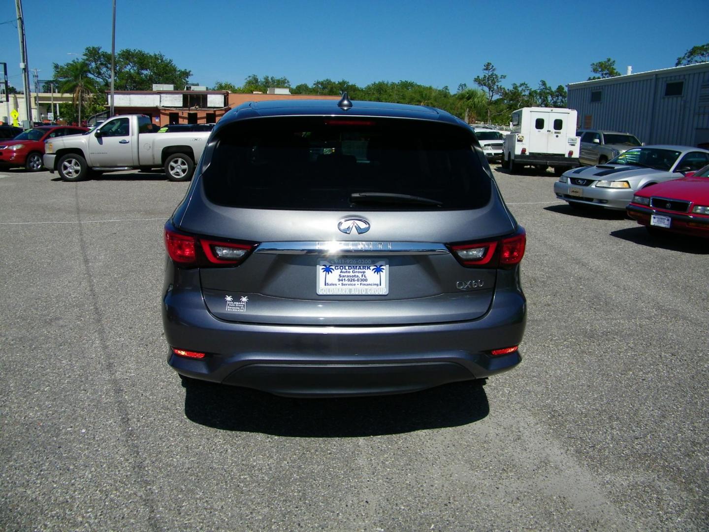 2020 Grey /Black Infiniti QX60 PURE (5N1DL0MN6LC) with an 3.5L V6 DOHC 24V engine, CVT transmission, located at 4000 Bee Ridge Road, Sarasota, FL, 34233, (941) 926-0300, 27.298664, -82.489151 - Photo#4