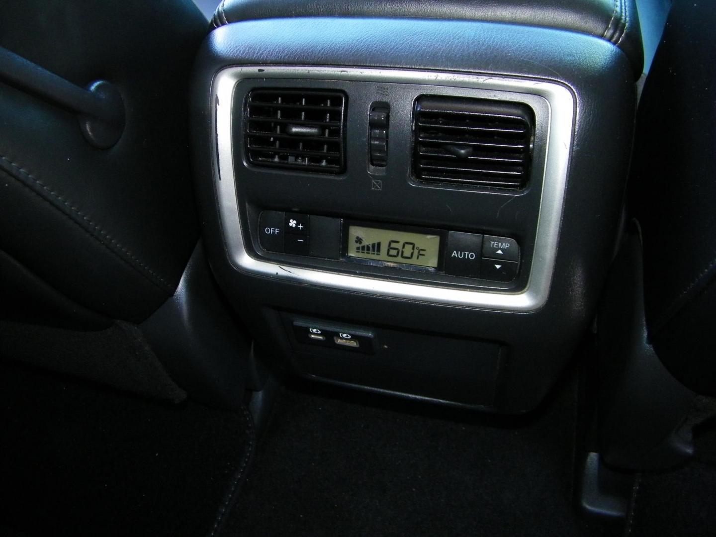 2020 Grey /Black Infiniti QX60 PURE (5N1DL0MN6LC) with an 3.5L V6 DOHC 24V engine, CVT transmission, located at 4000 Bee Ridge Road, Sarasota, FL, 34233, (941) 926-0300, 27.298664, -82.489151 - Photo#14