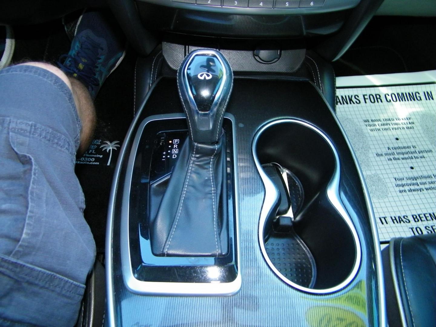 2020 Grey /Black Infiniti QX60 PURE (5N1DL0MN6LC) with an 3.5L V6 DOHC 24V engine, CVT transmission, located at 4000 Bee Ridge Road, Sarasota, FL, 34233, (941) 926-0300, 27.298664, -82.489151 - Photo#22