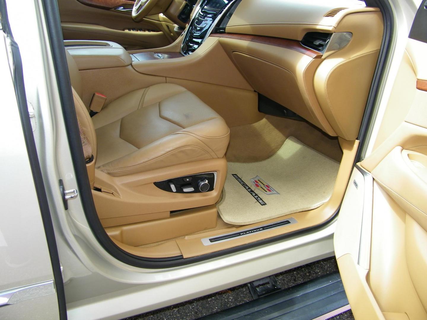 2017 Gold /Brown Cadillac Escalade Platinum 4WD (1GYS4DKJ7HR) with an 6.2L V8 OHV 16V FFV engine, 8A transmission, located at 4000 Bee Ridge Road, Sarasota, FL, 34233, (941) 926-0300, 27.298664, -82.489151 - Photo#15