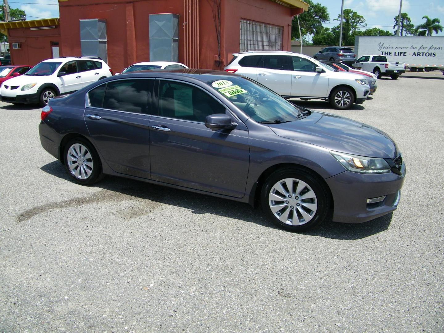 2013 Gray /Gray Honda Accord EX-L V6 Sedan AT (1HGCR3F89DA) with an 3.5L V6 SOHC 24V engine, 6-Speed Automatic transmission, located at 4000 Bee Ridge Road, Sarasota, FL, 34233, (941) 926-0300, 27.298664, -82.489151 - Photo#7