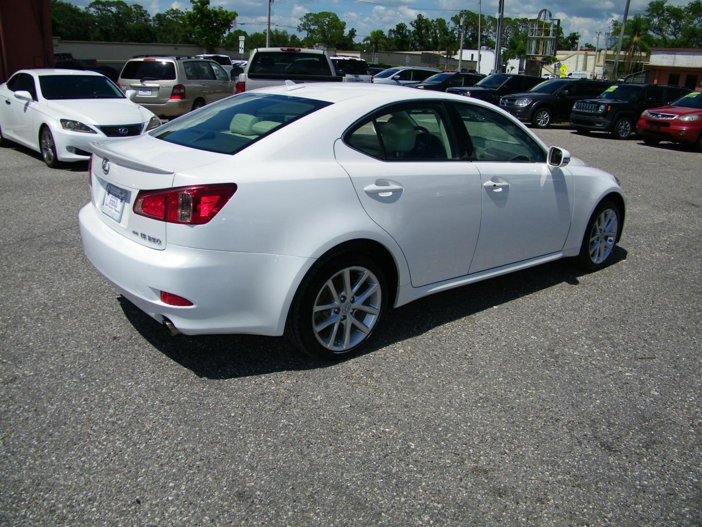 2011 White /Beige Lexus IS IS 250 AWD (JTHCF5C25B5) with an 2.5L V6 24V DOHC engine, 6-Speed Automatic transmission, located at 4000 Bee Ridge Road, Sarasota, FL, 34233, (941) 926-0300, 27.298664, -82.489151 - Photo#5