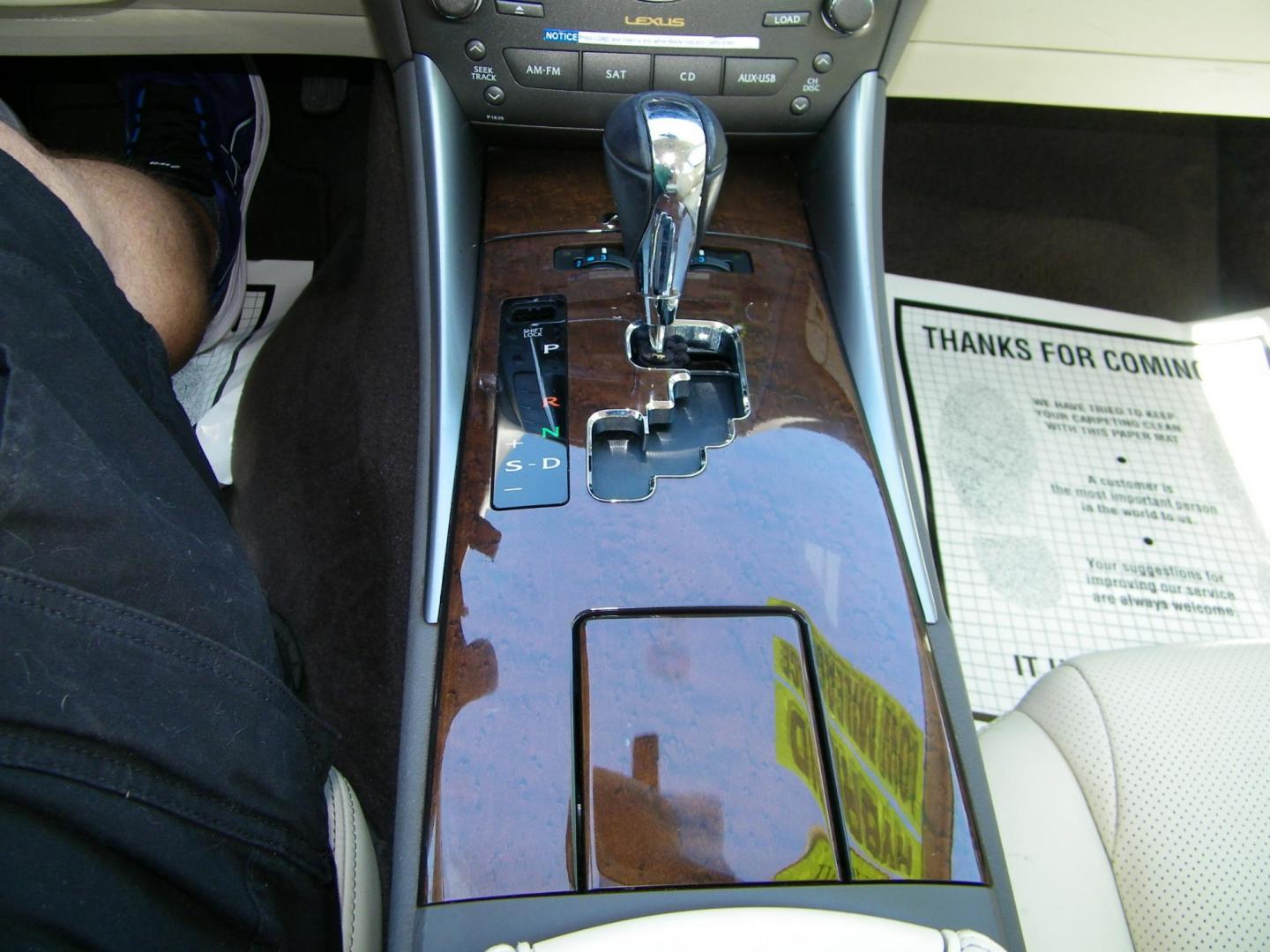 2011 White /Beige Lexus IS IS 250 AWD (JTHCF5C25B5) with an 2.5L V6 24V DOHC engine, 6-Speed Automatic transmission, located at 4000 Bee Ridge Road, Sarasota, FL, 34233, (941) 926-0300, 27.298664, -82.489151 - Photo#21