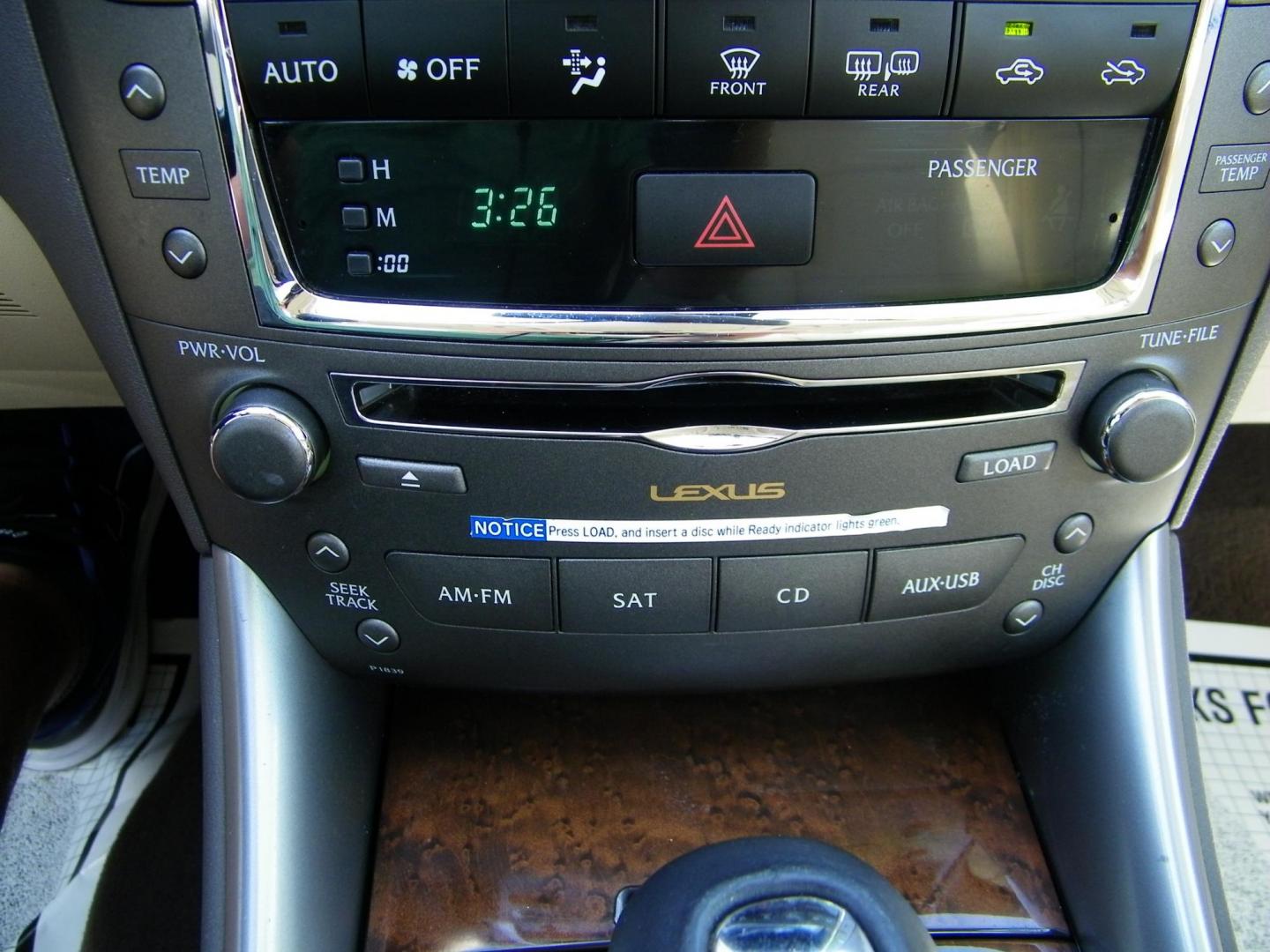 2011 White /Beige Lexus IS IS 250 AWD (JTHCF5C25B5) with an 2.5L V6 24V DOHC engine, 6-Speed Automatic transmission, located at 4000 Bee Ridge Road, Sarasota, FL, 34233, (941) 926-0300, 27.298664, -82.489151 - Photo#22