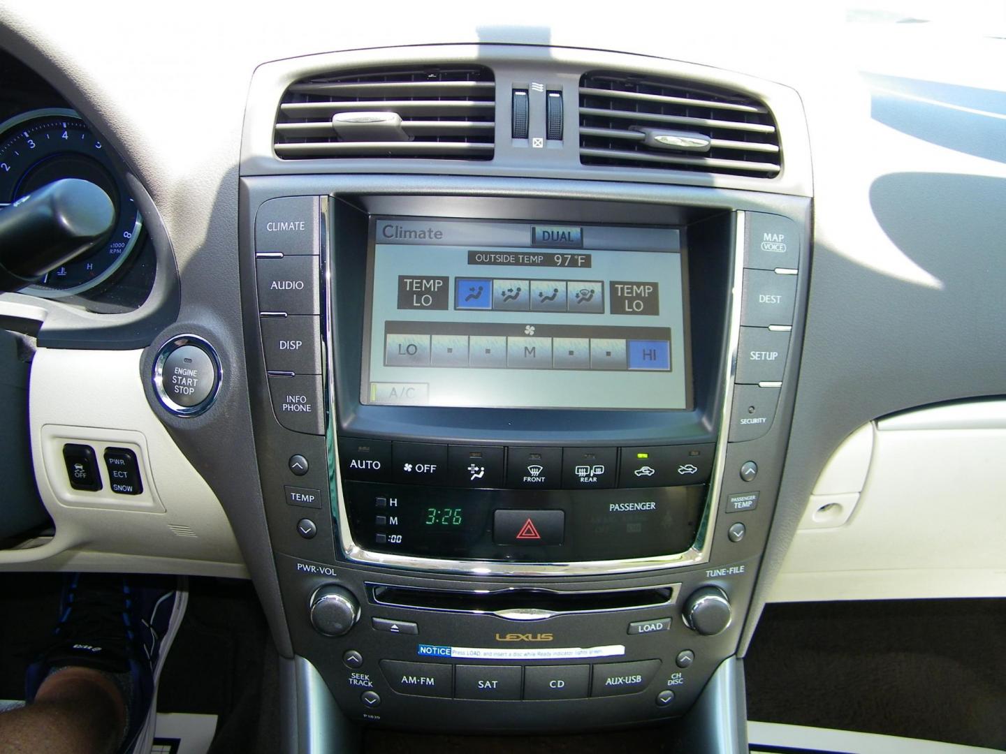 2011 White /Beige Lexus IS IS 250 AWD (JTHCF5C25B5) with an 2.5L V6 24V DOHC engine, 6-Speed Automatic transmission, located at 4000 Bee Ridge Road, Sarasota, FL, 34233, (941) 926-0300, 27.298664, -82.489151 - Photo#23