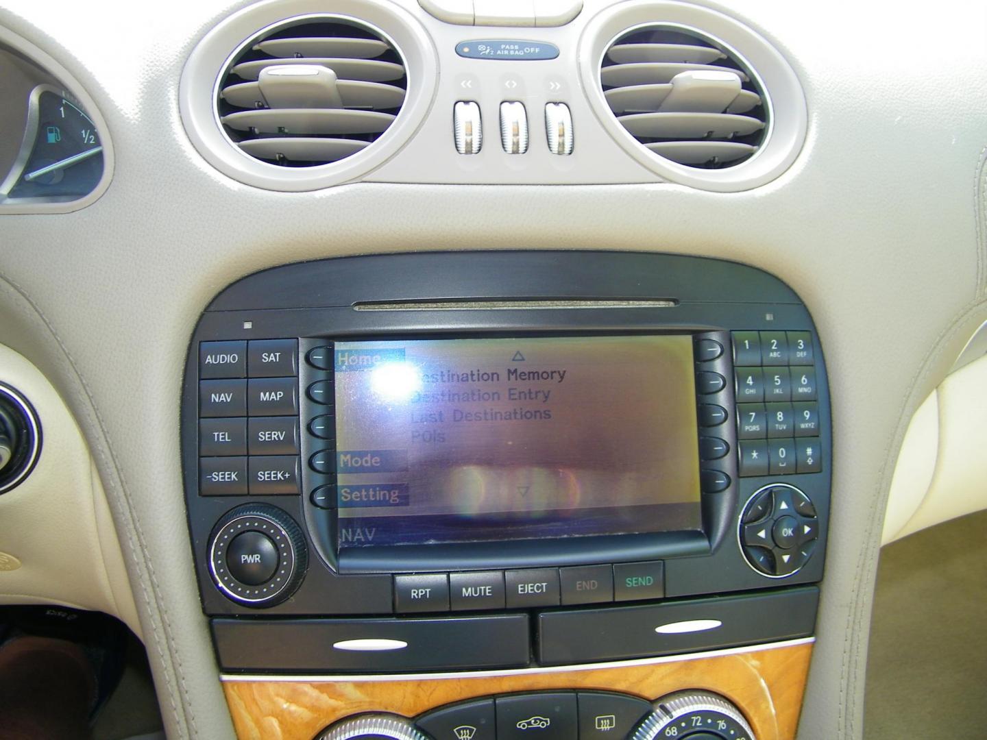 2008 Red /Beige Mercedes-Benz SL-Class SL550 (WDBSK71F98F) with an 5.5L V8 DOHC 32V engine, 7-Speed Automatic Overdrive transmission, located at 4000 Bee Ridge Road, Sarasota, FL, 34233, (941) 926-0300, 27.298664, -82.489151 - Photo#21