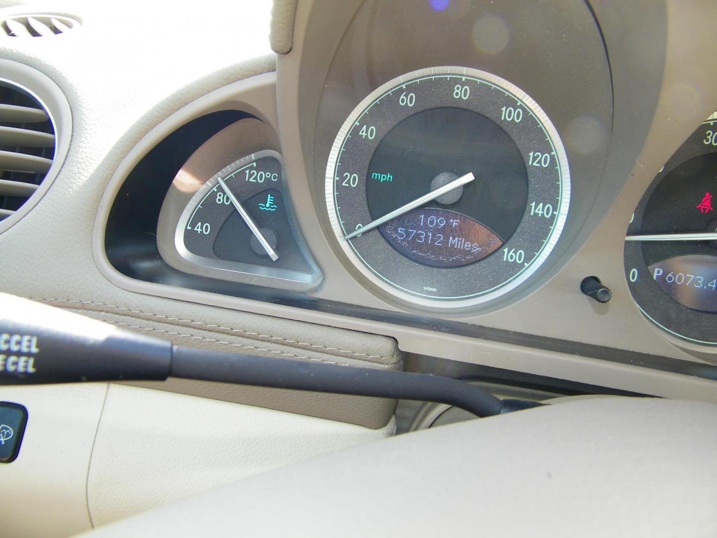 2008 Red /Beige Mercedes-Benz SL-Class SL550 (WDBSK71F98F) with an 5.5L V8 DOHC 32V engine, 7-Speed Automatic Overdrive transmission, located at 4000 Bee Ridge Road, Sarasota, FL, 34233, (941) 926-0300, 27.298664, -82.489151 - Photo#22