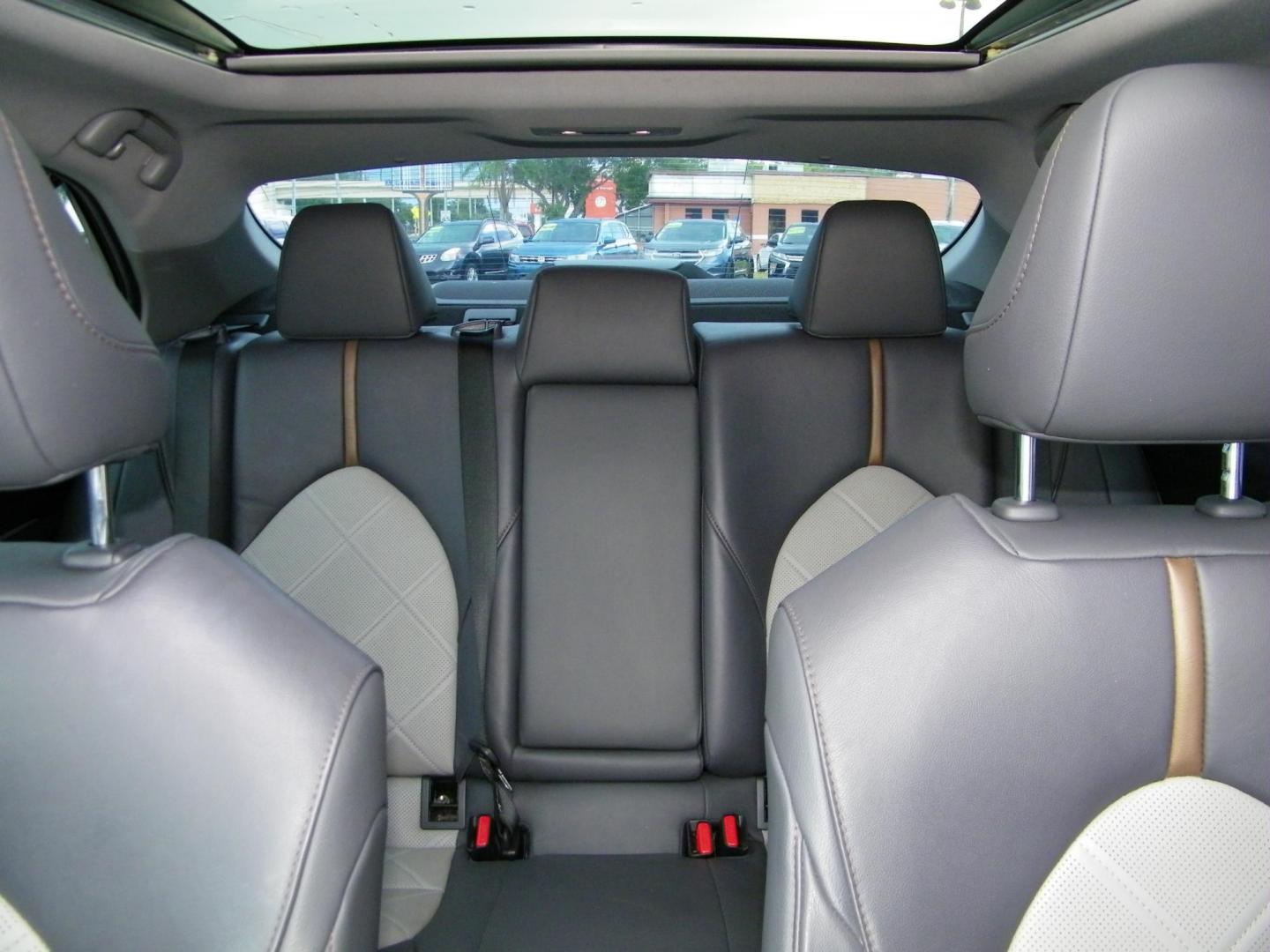 2018 Silver /Black Toyota Camry LE (4T1B11HK1JU) with an 2.5L L4 DOHC 16V engine, 8A transmission, located at 4000 Bee Ridge Road, Sarasota, FL, 34233, (941) 926-0300, 27.298664, -82.489151 - Photo#8