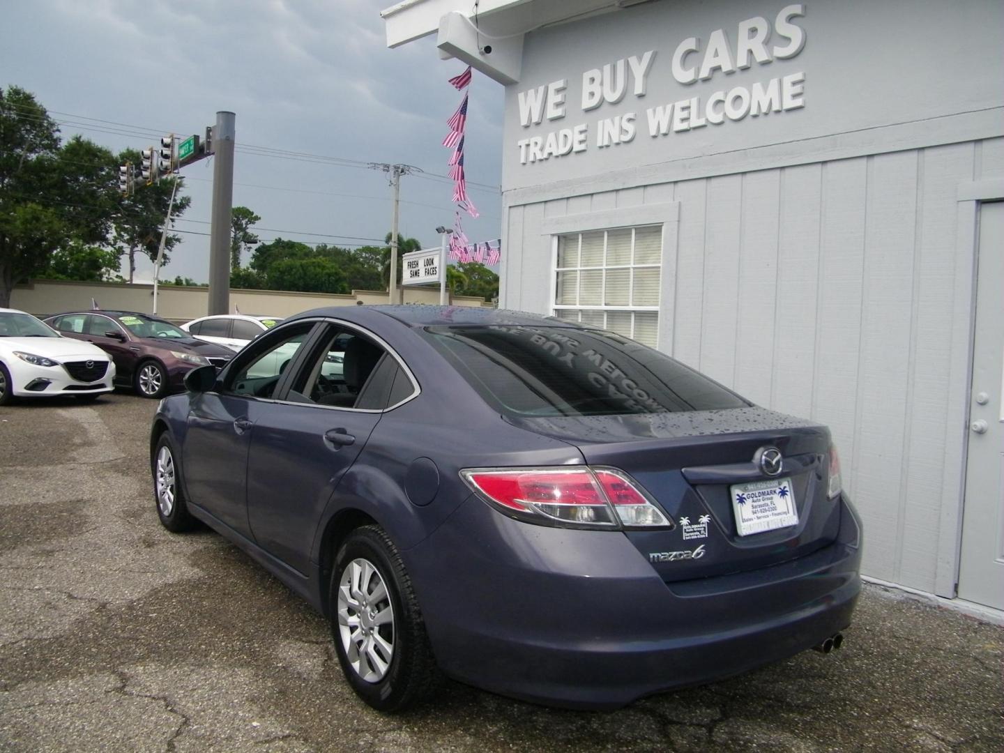 2010 Grey /Black Mazda MAZDA6 I Grand Touring (1YVHZ8BH4A5) with an 2.5L L4 DOHC 16V engine, 5-Speed Automatic transmission, located at 4000 Bee Ridge Road, Sarasota, FL, 34233, (941) 926-0300, 27.298664, -82.489151 - Photo#6