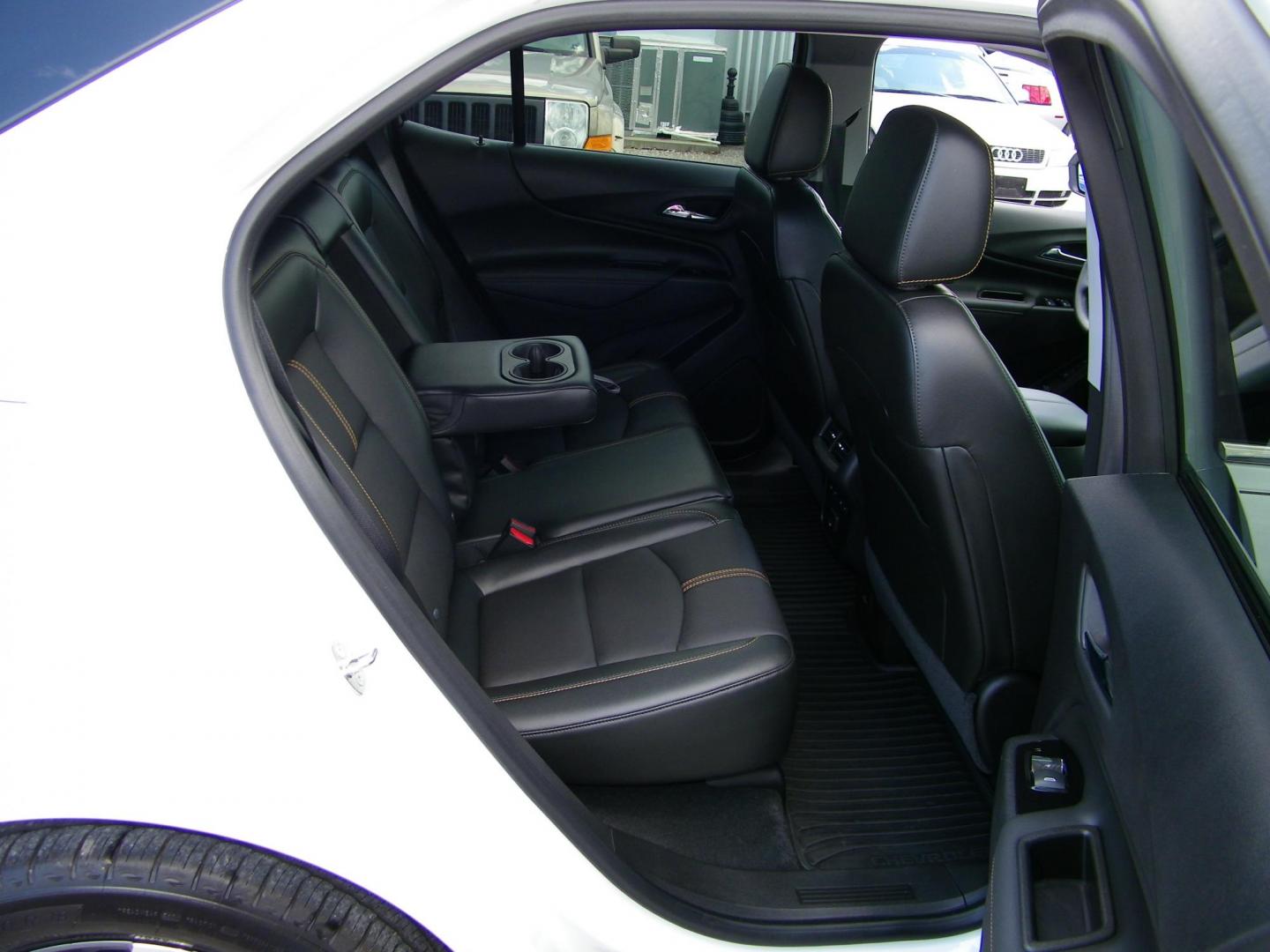 2022 White /Black Chevrolet Equinox Premier (3GNAXNEV8NS) with an 1.5L L4 DOHC 16V TURBO engine, 6A transmission, located at 4000 Bee Ridge Road, Sarasota, FL, 34233, (941) 926-0300, 27.298664, -82.489151 - Photo#15