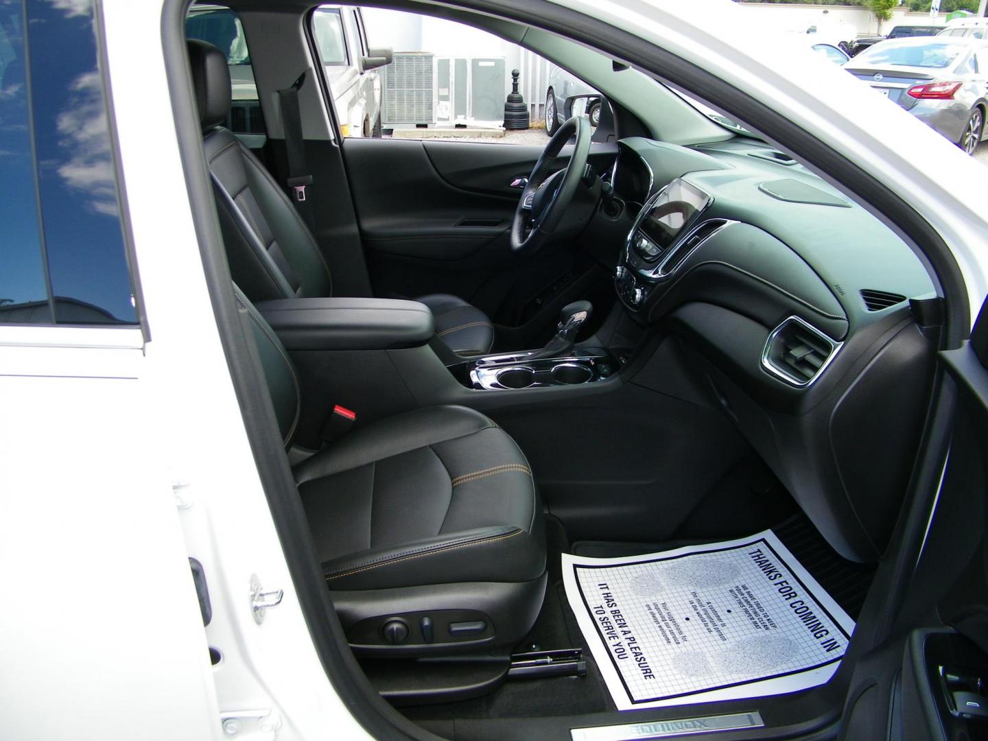 2022 White /Black Chevrolet Equinox Premier (3GNAXNEV8NS) with an 1.5L L4 DOHC 16V TURBO engine, 6A transmission, located at 4000 Bee Ridge Road, Sarasota, FL, 34233, (941) 926-0300, 27.298664, -82.489151 - Photo#18