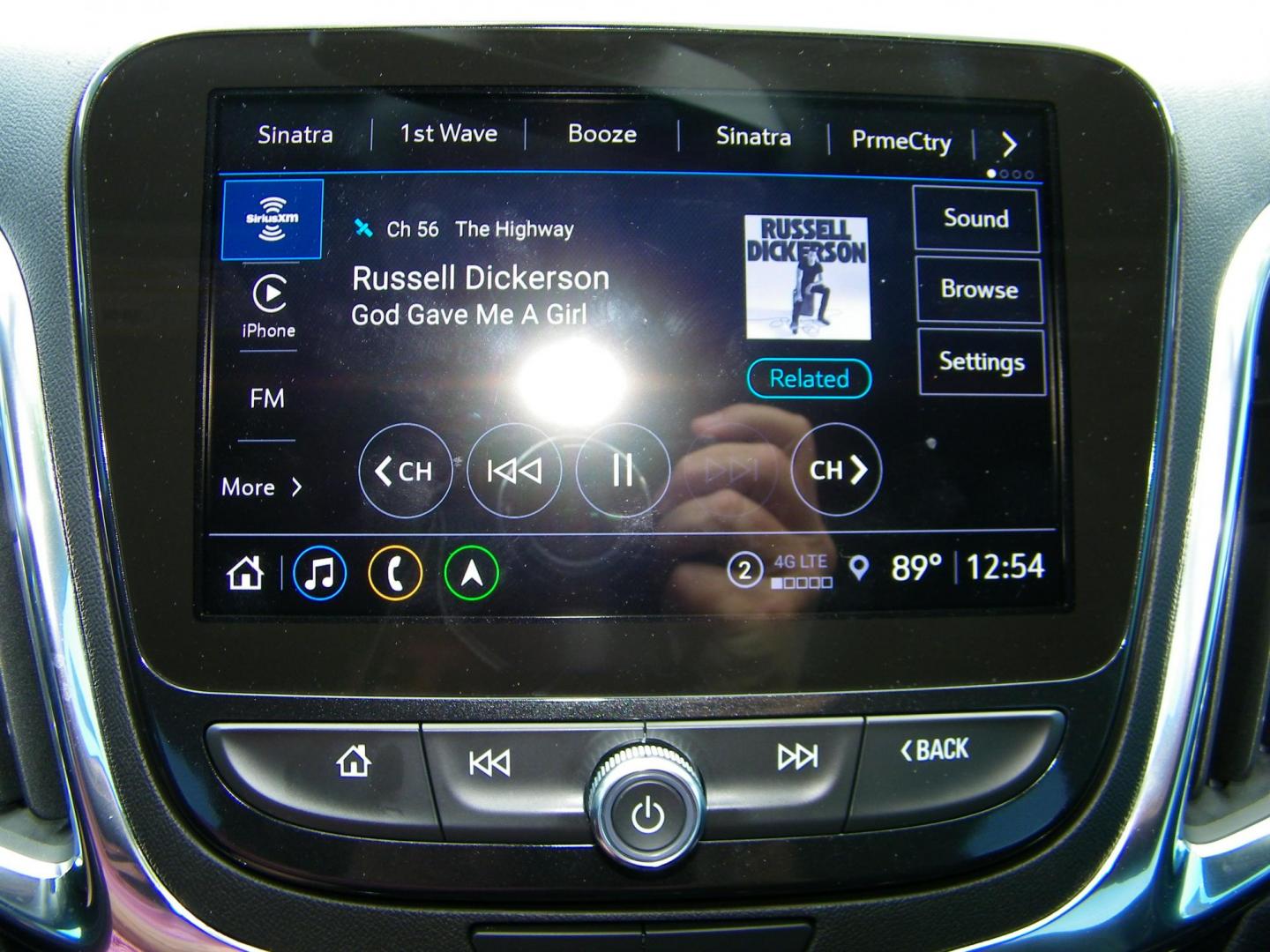 2022 White /Black Chevrolet Equinox Premier (3GNAXNEV8NS) with an 1.5L L4 DOHC 16V TURBO engine, 6A transmission, located at 4000 Bee Ridge Road, Sarasota, FL, 34233, (941) 926-0300, 27.298664, -82.489151 - Photo#31