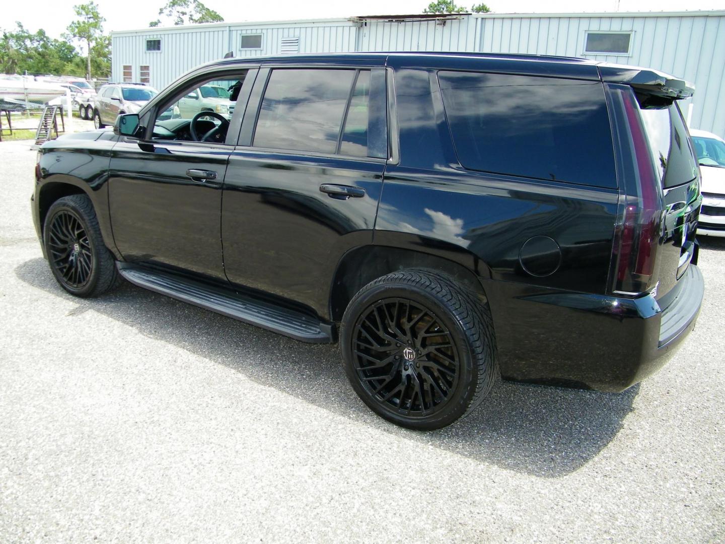 2016 Black /Black Chevrolet Tahoe Police 2WD (1GNLCDEC8GR) with an 5.3L V8 OHV 16V engine, 6A transmission, located at 4000 Bee Ridge Road, Sarasota, FL, 34233, (941) 926-0300, 27.298664, -82.489151 - Photo#3