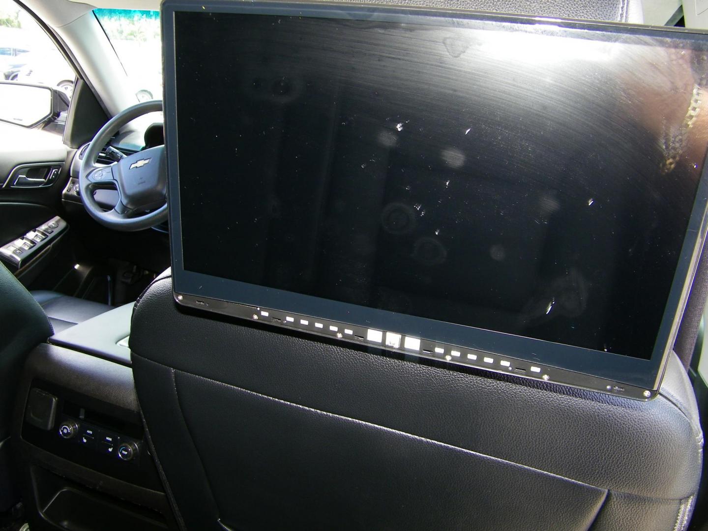 2016 Black /Black Chevrolet Tahoe Police 2WD (1GNLCDEC8GR) with an 5.3L V8 OHV 16V engine, 6A transmission, located at 4000 Bee Ridge Road, Sarasota, FL, 34233, (941) 926-0300, 27.298664, -82.489151 - Photo#12