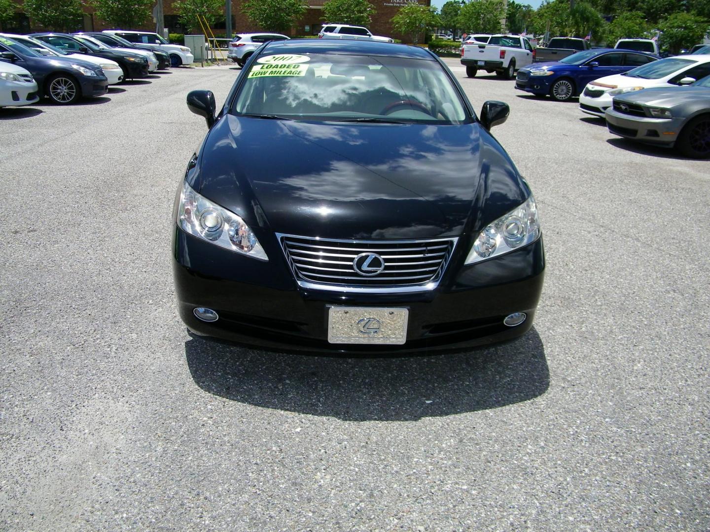 2007 Black /Black Lexus ES 350 Sedan (JTHBJ46G672) with an 3.5L V6 DOHC 24V engine, 6-Speed Automatic Overdrive transmission, located at 4000 Bee Ridge Road, Sarasota, FL, 34233, (941) 926-0300, 27.298664, -82.489151 - Photo#1