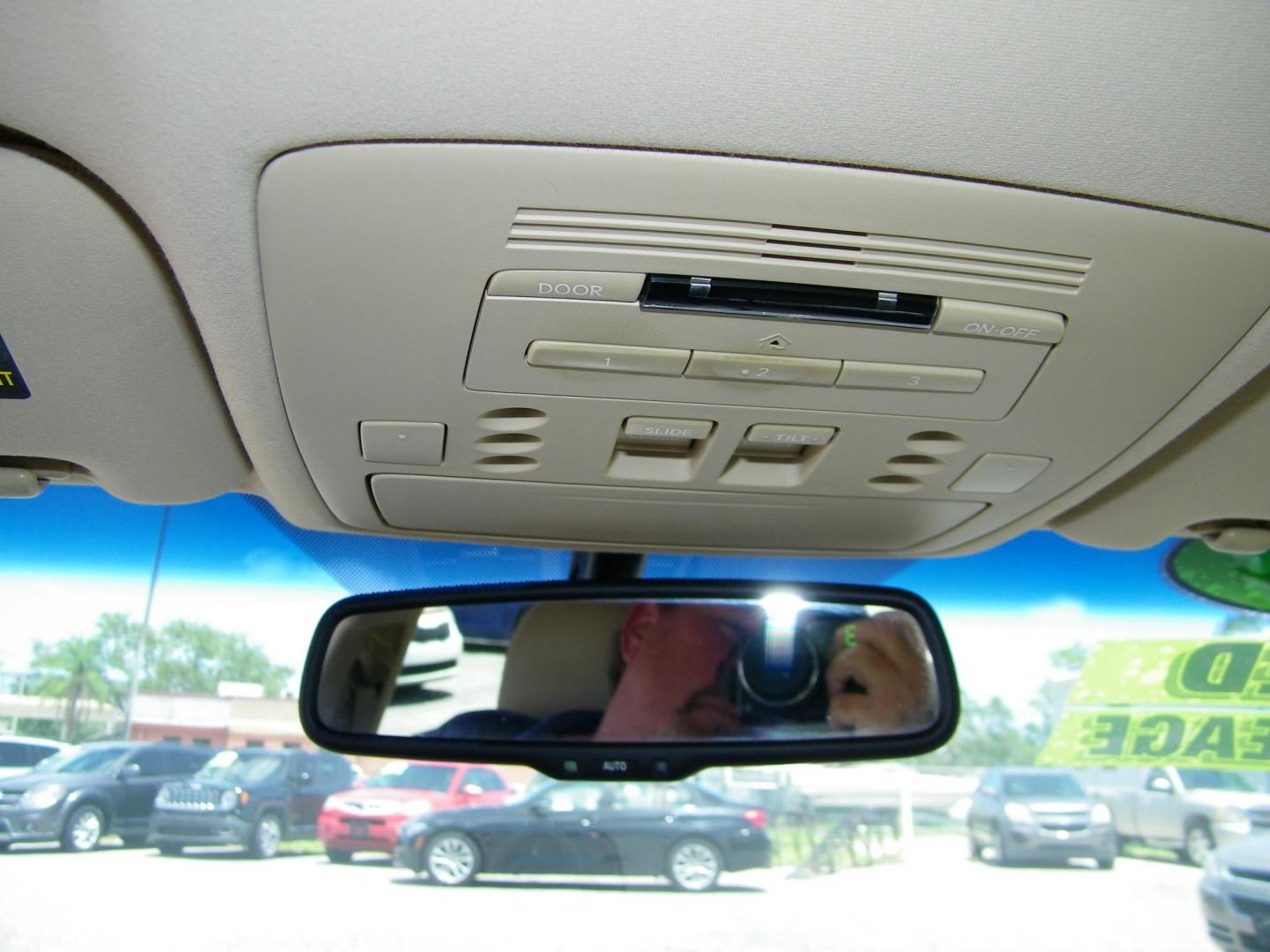 2007 Black /Black Lexus ES 350 Sedan (JTHBJ46G672) with an 3.5L V6 DOHC 24V engine, 6-Speed Automatic Overdrive transmission, located at 4000 Bee Ridge Road, Sarasota, FL, 34233, (941) 926-0300, 27.298664, -82.489151 - Photo#24