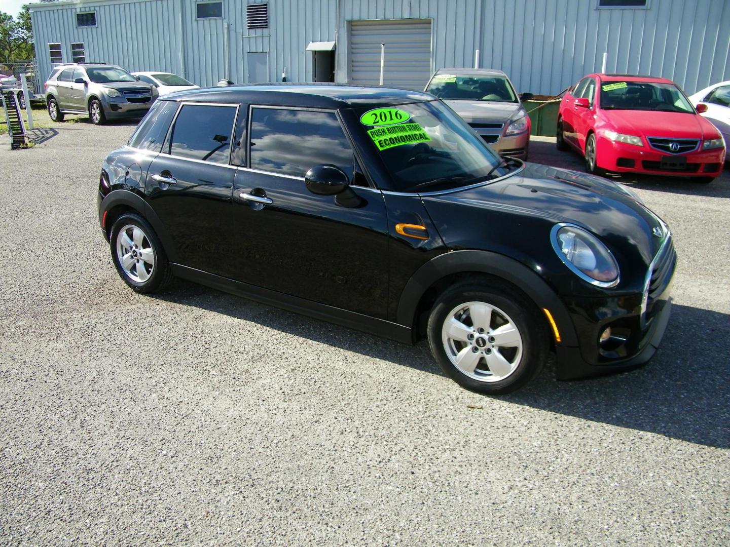 2016 Black /Black Mini Cooper 3-Door (WMWXU1C55G2) with an 1.6L L4 DOHC 16V TURBO engine, Automatic transmission, located at 4000 Bee Ridge Road, Sarasota, FL, 34233, (941) 926-0300, 27.298664, -82.489151 - Photo#7