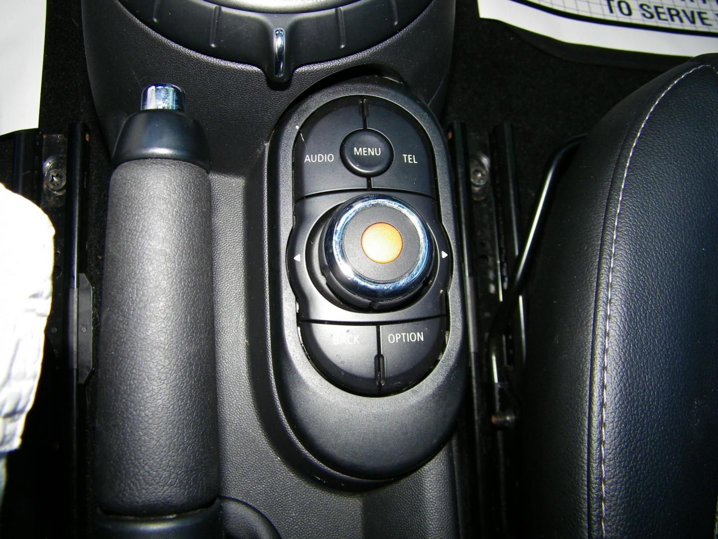 2016 Black /Black Mini Cooper 3-Door (WMWXU1C55G2) with an 1.6L L4 DOHC 16V TURBO engine, Automatic transmission, located at 4000 Bee Ridge Road, Sarasota, FL, 34233, (941) 926-0300, 27.298664, -82.489151 - Photo#19