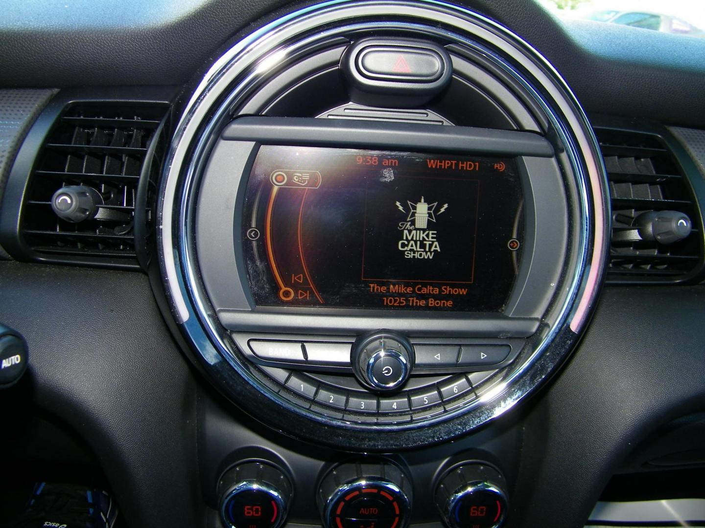 2016 Black /Black Mini Cooper 3-Door (WMWXU1C55G2) with an 1.6L L4 DOHC 16V TURBO engine, Automatic transmission, located at 4000 Bee Ridge Road, Sarasota, FL, 34233, (941) 926-0300, 27.298664, -82.489151 - Photo#21