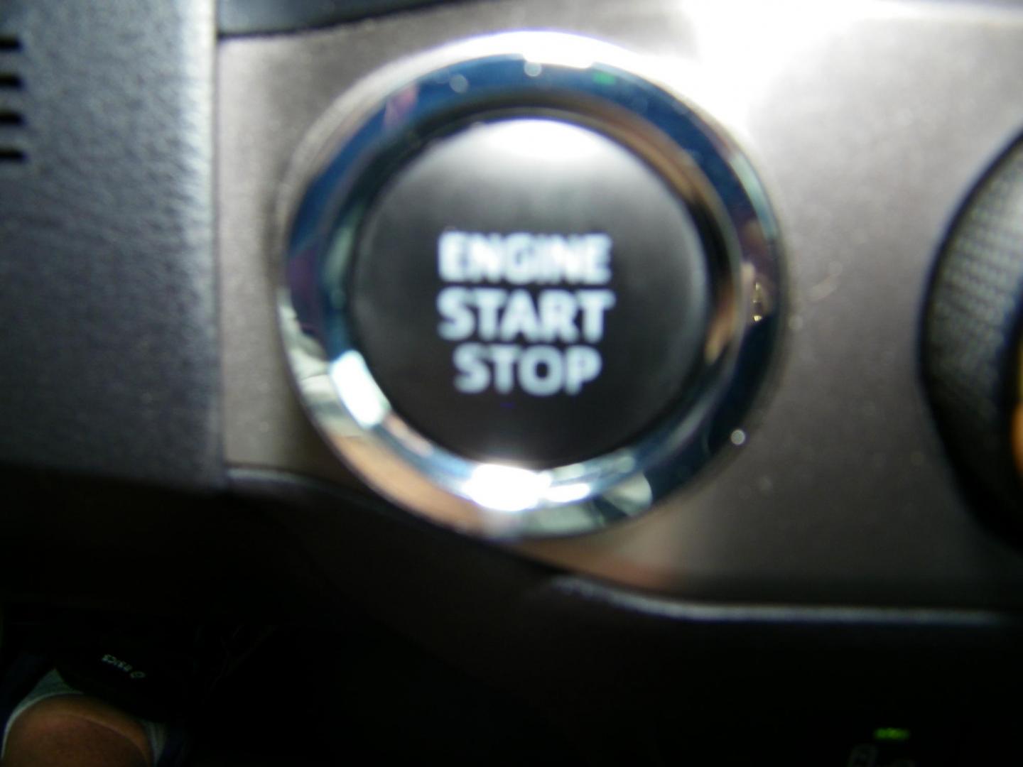 2023 White /Black Toyota Tacoma SR5 Double Cab Long Bed V6 6AT 4WD (3TYCZ5AN3PT) with an 3.5L V6 DOHC 24V engine, 6A transmission, located at 4000 Bee Ridge Road, Sarasota, FL, 34233, (941) 926-0300, 27.298664, -82.489151 - Photo#26