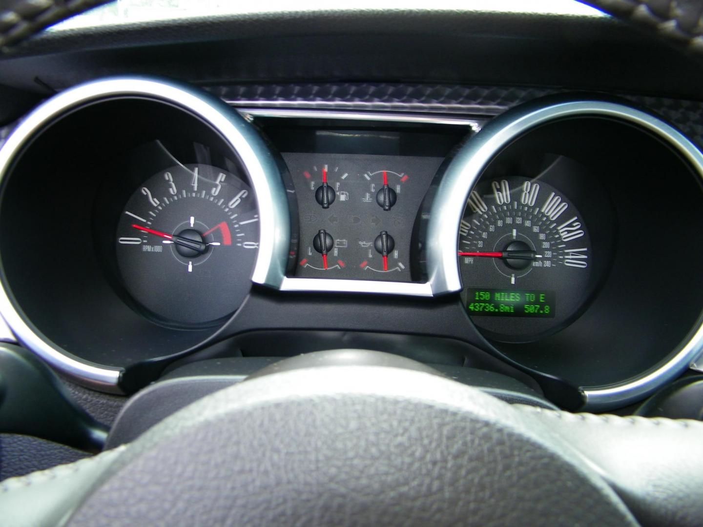 2008 Green /Black Ford Mustang GT Bullitt (1ZVHT82H985) with an 4.6L V8 SOHC 24V engine, Manual transmission, located at 4000 Bee Ridge Road, Sarasota, FL, 34233, (941) 926-0300, 27.298664, -82.489151 - Photo#22