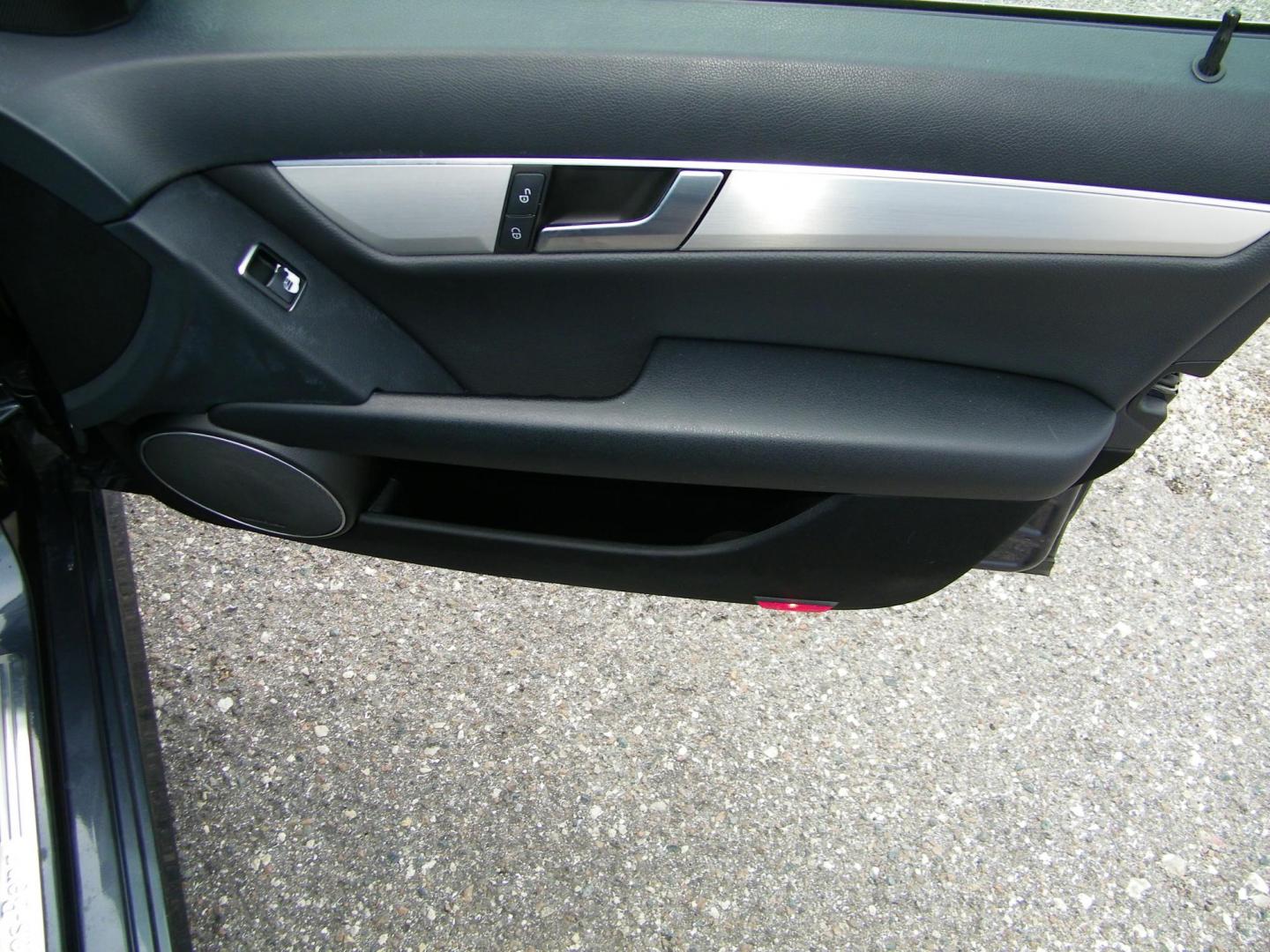 2014 Gray /Black Mercedes-Benz C-Class C300 4MATIC Sport Sedan (WDDGF8AB0ER) with an 3.0L V6 DOHC 24V engine, 7-Speed Automatic transmission, located at 4000 Bee Ridge Road, Sarasota, FL, 34233, (941) 926-0300, 27.298664, -82.489151 - Photo#14