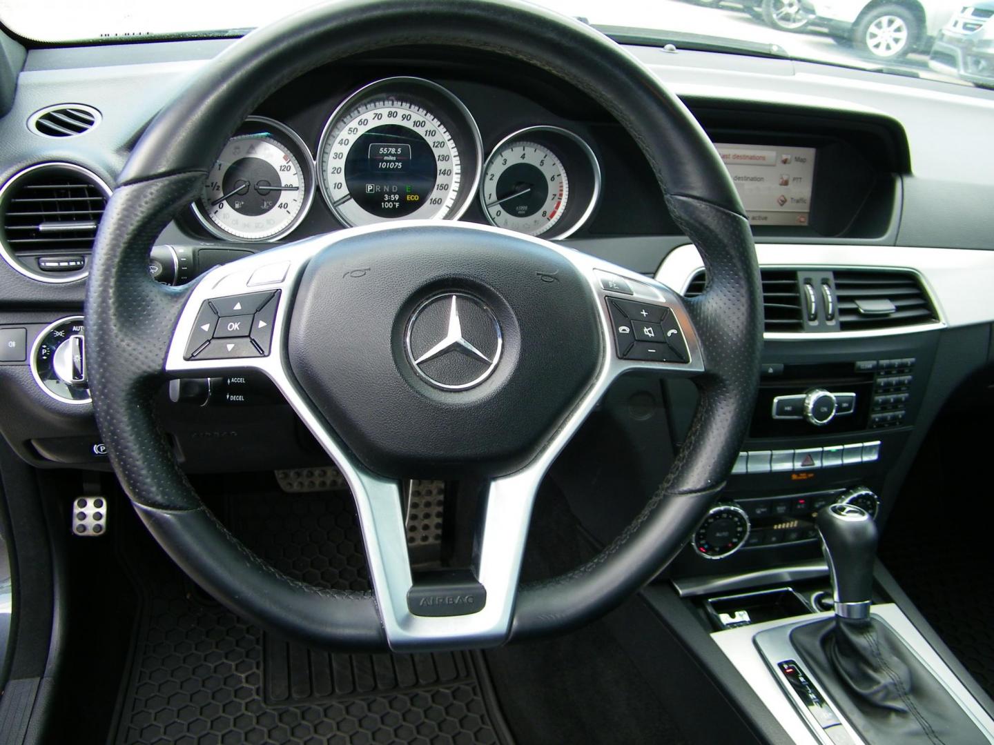 2014 Gray /Black Mercedes-Benz C-Class C300 4MATIC Sport Sedan (WDDGF8AB0ER) with an 3.0L V6 DOHC 24V engine, 7-Speed Automatic transmission, located at 4000 Bee Ridge Road, Sarasota, FL, 34233, (941) 926-0300, 27.298664, -82.489151 - Photo#20