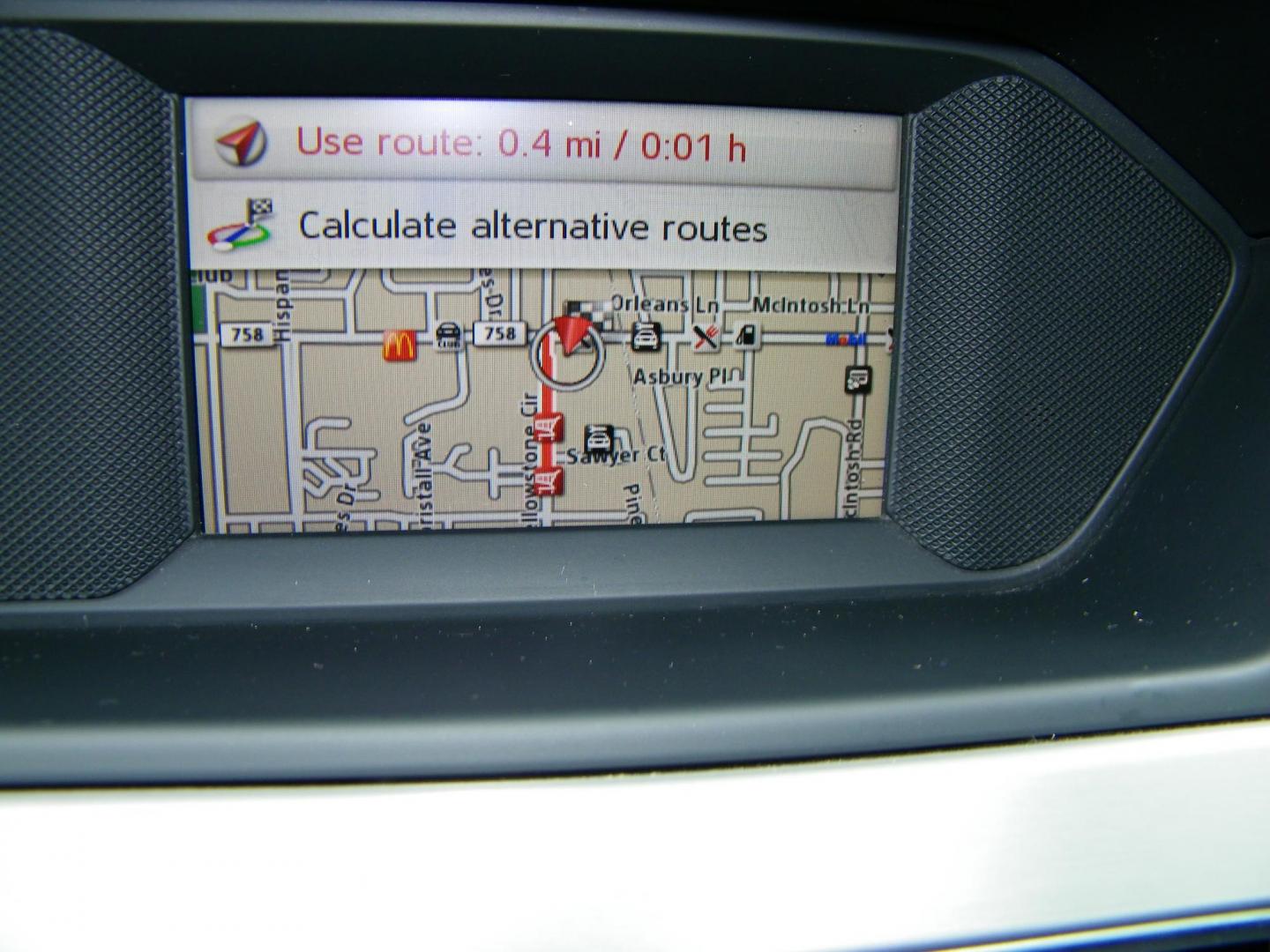 2014 Gray /Black Mercedes-Benz C-Class C300 4MATIC Sport Sedan (WDDGF8AB0ER) with an 3.0L V6 DOHC 24V engine, 7-Speed Automatic transmission, located at 4000 Bee Ridge Road, Sarasota, FL, 34233, (941) 926-0300, 27.298664, -82.489151 - Photo#25