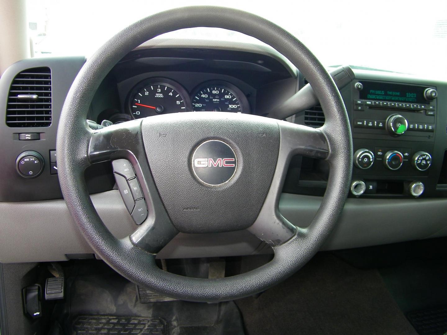 2009 Gold /Black GMC Sierra 1500 Work Truck Ext. Cab Long Box 2WD (2GTEC19C691) with an 4.8L V8 OHV 16V engine, 4-Speed Automatic transmission, located at 4000 Bee Ridge Road, Sarasota, FL, 34233, (941) 926-0300, 27.298664, -82.489151 - Photo#15