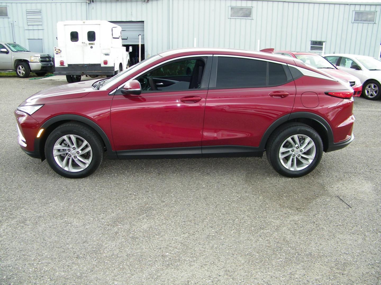 2024 Red /Beige Buick Envista Preferred (KL47LAE25RB) with an 1.2L L3 TURBO engine, 6A transmission, located at 4000 Bee Ridge Road, Sarasota, FL, 34233, (941) 926-0300, 27.298664, -82.489151 - Photo#2