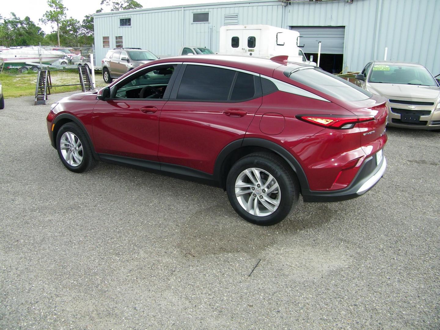 2024 Red /Beige Buick Envista Preferred (KL47LAE25RB) with an 1.2L L3 TURBO engine, 6A transmission, located at 4000 Bee Ridge Road, Sarasota, FL, 34233, (941) 926-0300, 27.298664, -82.489151 - Photo#3