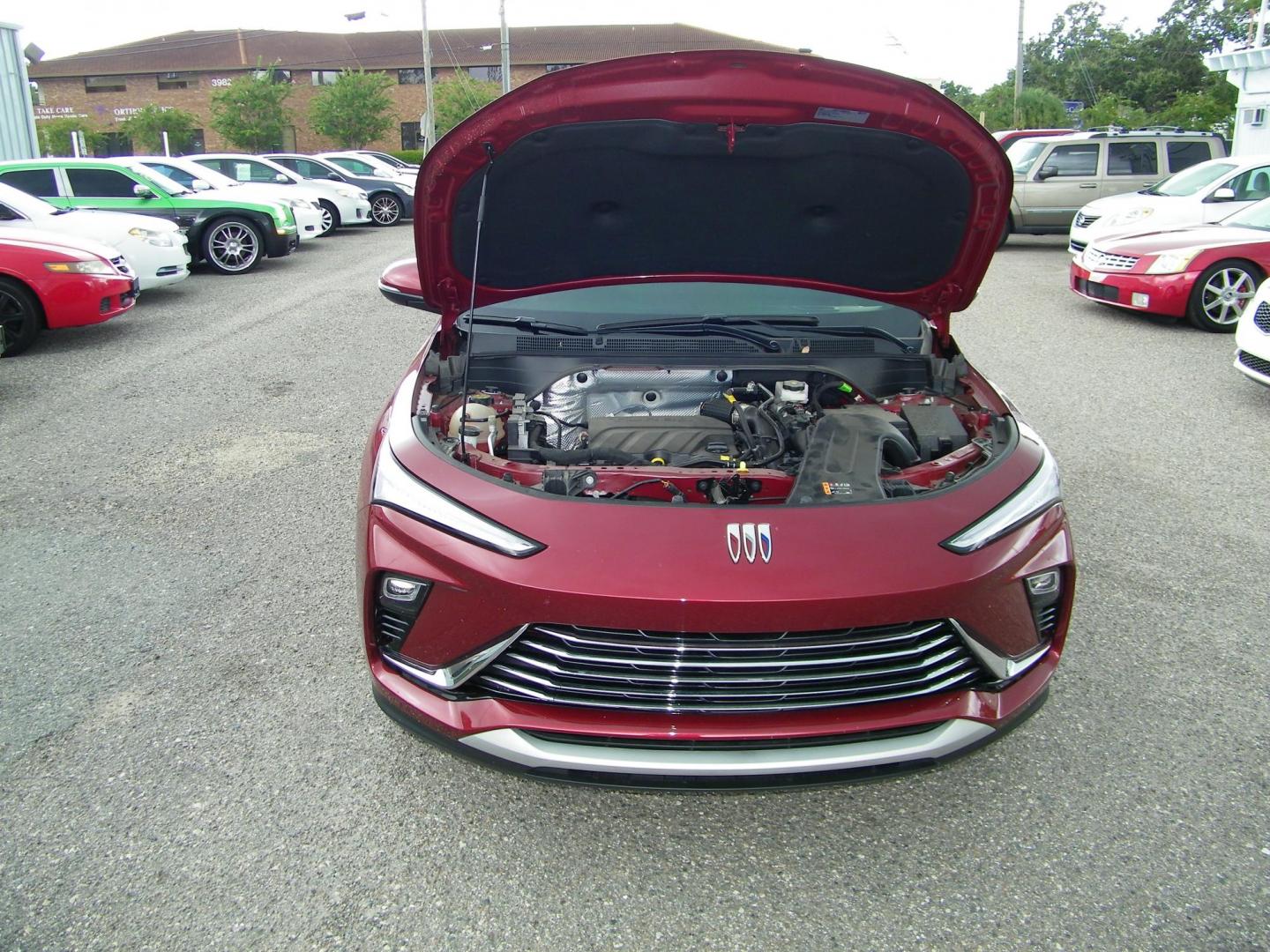 2024 Red /Beige Buick Envista Preferred (KL47LAE25RB) with an 1.2L L3 TURBO engine, 6A transmission, located at 4000 Bee Ridge Road, Sarasota, FL, 34233, (941) 926-0300, 27.298664, -82.489151 - Photo#8