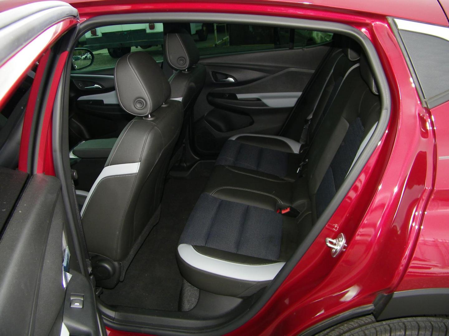 2024 Red /Beige Buick Envista Preferred (KL47LAE25RB) with an 1.2L L3 TURBO engine, 6A transmission, located at 4000 Bee Ridge Road, Sarasota, FL, 34233, (941) 926-0300, 27.298664, -82.489151 - Photo#10