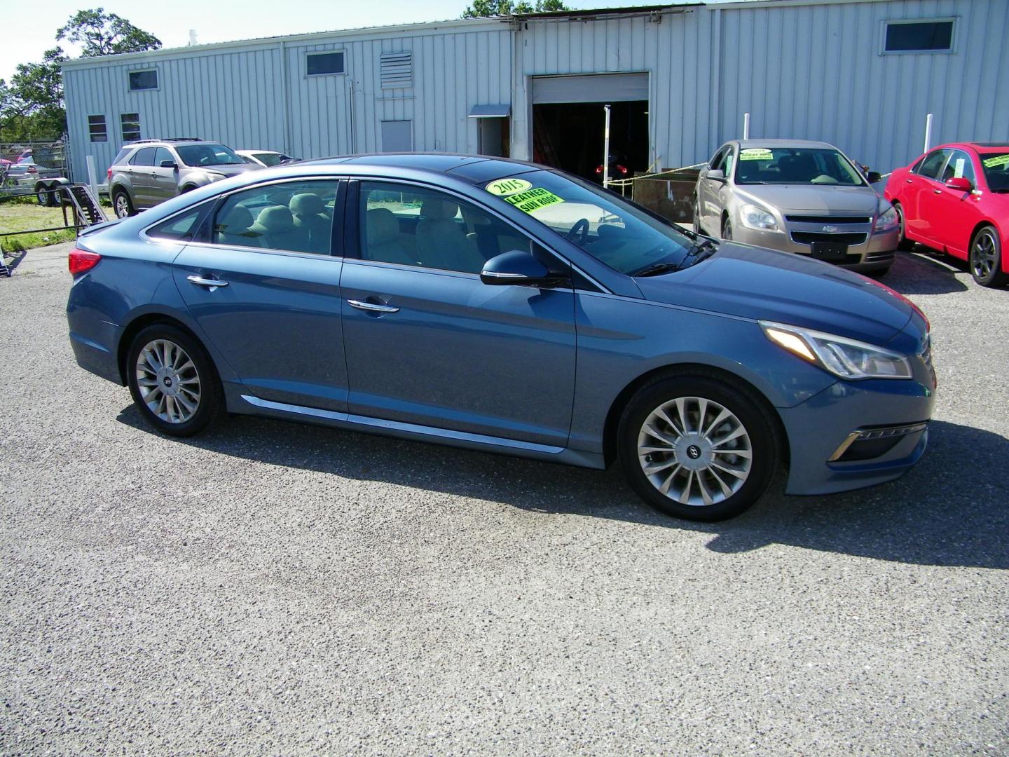 2015 Blue /Beige Hyundai Sonata Sport (5NPE34AF0FH) with an 2.4L L4 DOHC 16V engine, 6-Speed Automatic transmission, located at 4000 Bee Ridge Road, Sarasota, FL, 34233, (941) 926-0300, 27.298664, -82.489151 - Photo#7
