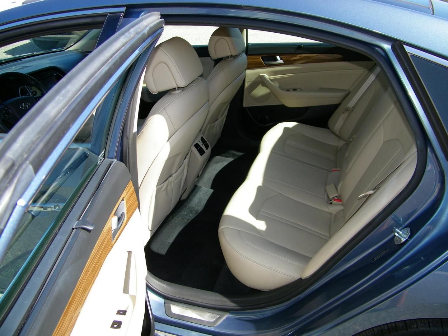 2015 Blue /Beige Hyundai Sonata Sport (5NPE34AF0FH) with an 2.4L L4 DOHC 16V engine, 6-Speed Automatic transmission, located at 4000 Bee Ridge Road, Sarasota, FL, 34233, (941) 926-0300, 27.298664, -82.489151 - Photo#10