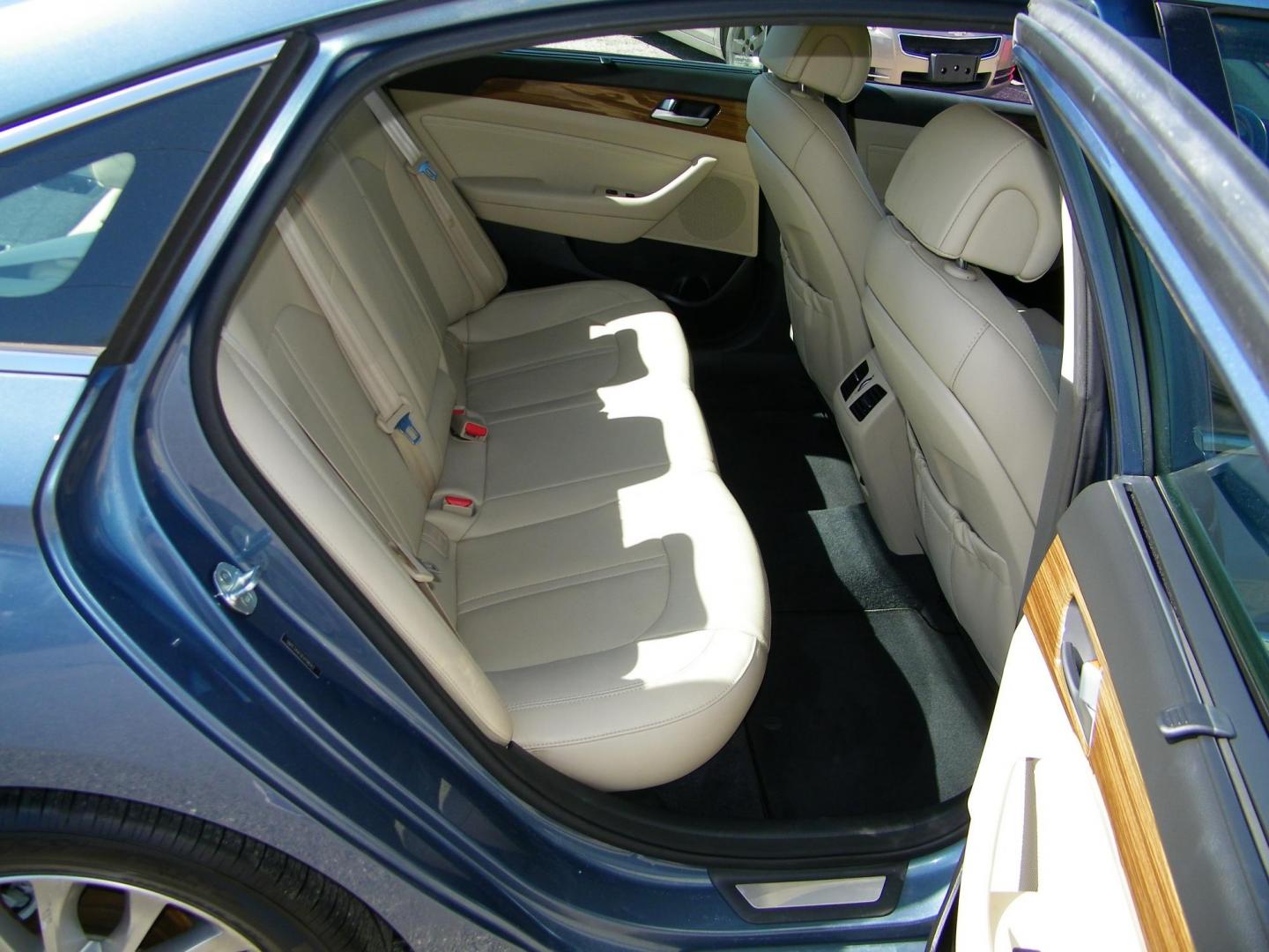 2015 Blue /Beige Hyundai Sonata Sport (5NPE34AF0FH) with an 2.4L L4 DOHC 16V engine, 6-Speed Automatic transmission, located at 4000 Bee Ridge Road, Sarasota, FL, 34233, (941) 926-0300, 27.298664, -82.489151 - Photo#12