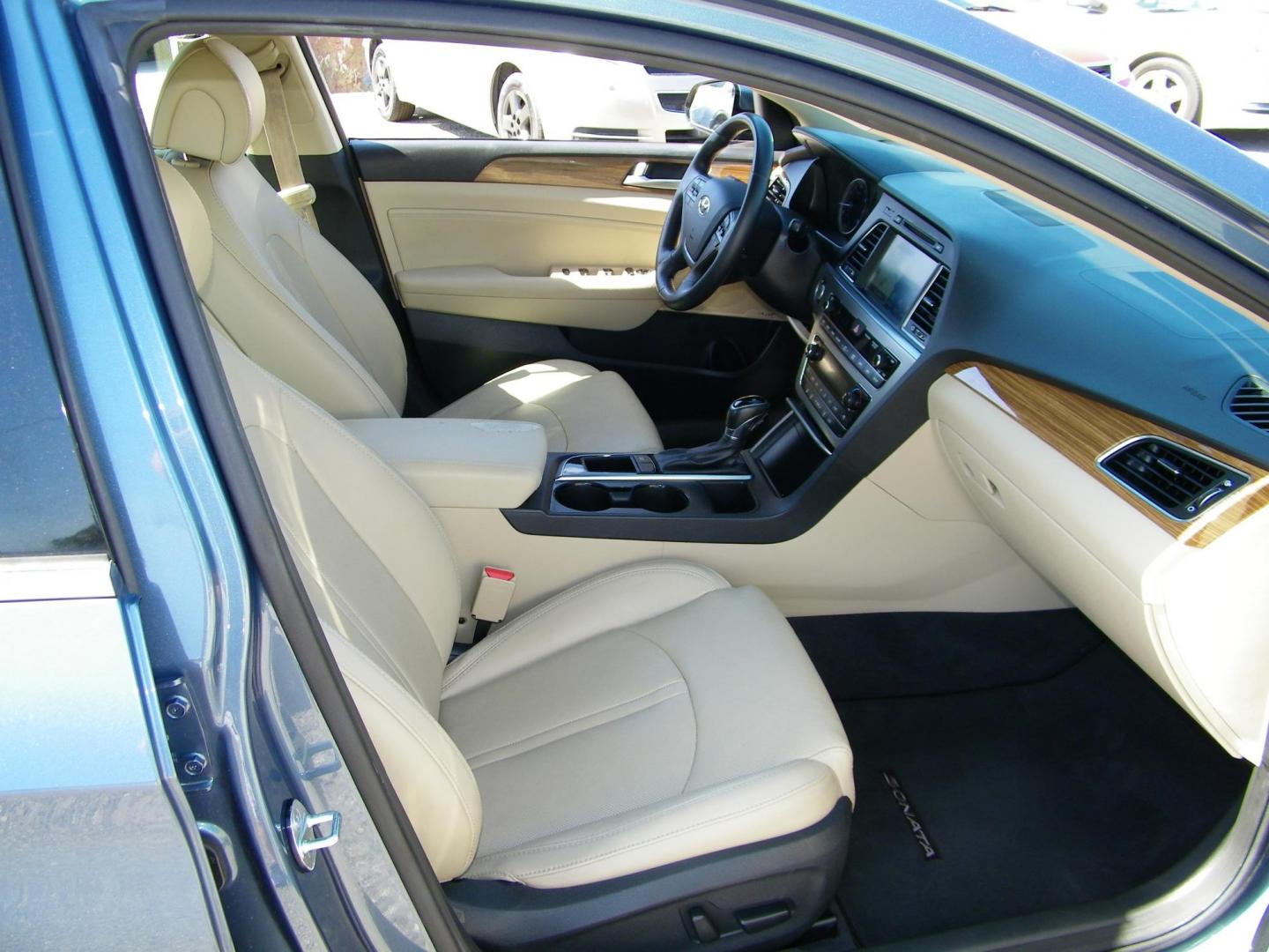 2015 Blue /Beige Hyundai Sonata Sport (5NPE34AF0FH) with an 2.4L L4 DOHC 16V engine, 6-Speed Automatic transmission, located at 4000 Bee Ridge Road, Sarasota, FL, 34233, (941) 926-0300, 27.298664, -82.489151 - Photo#16