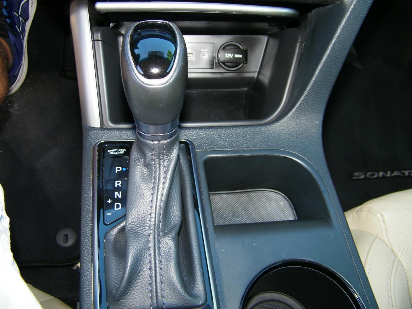 2015 Blue /Beige Hyundai Sonata Sport (5NPE34AF0FH) with an 2.4L L4 DOHC 16V engine, 6-Speed Automatic transmission, located at 4000 Bee Ridge Road, Sarasota, FL, 34233, (941) 926-0300, 27.298664, -82.489151 - Photo#22