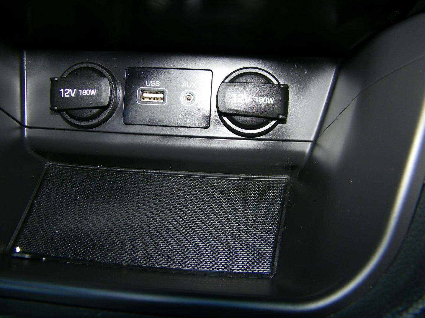 2015 Blue /Beige Hyundai Sonata Sport (5NPE34AF0FH) with an 2.4L L4 DOHC 16V engine, 6-Speed Automatic transmission, located at 4000 Bee Ridge Road, Sarasota, FL, 34233, (941) 926-0300, 27.298664, -82.489151 - Photo#23