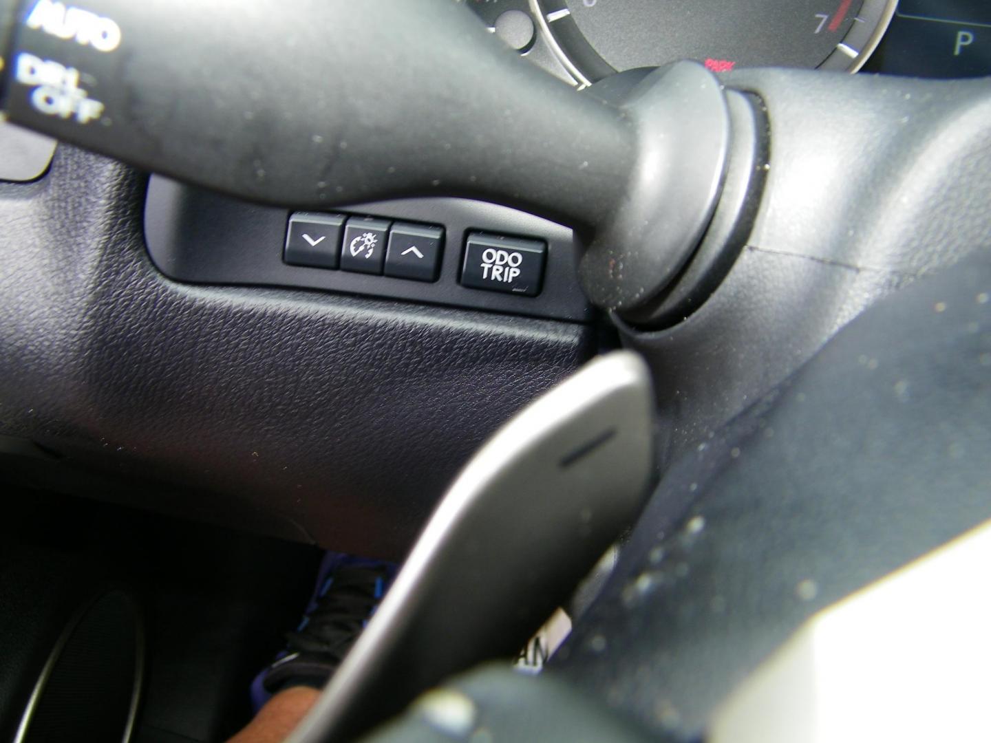 2021 White /Tan Lexus RX 350 FWD (2T2HZMAA8MC) with an 3.5L V6 DOHC 24V engine, 6A transmission, located at 4000 Bee Ridge Road, Sarasota, FL, 34233, (941) 926-0300, 27.298664, -82.489151 - Photo#24