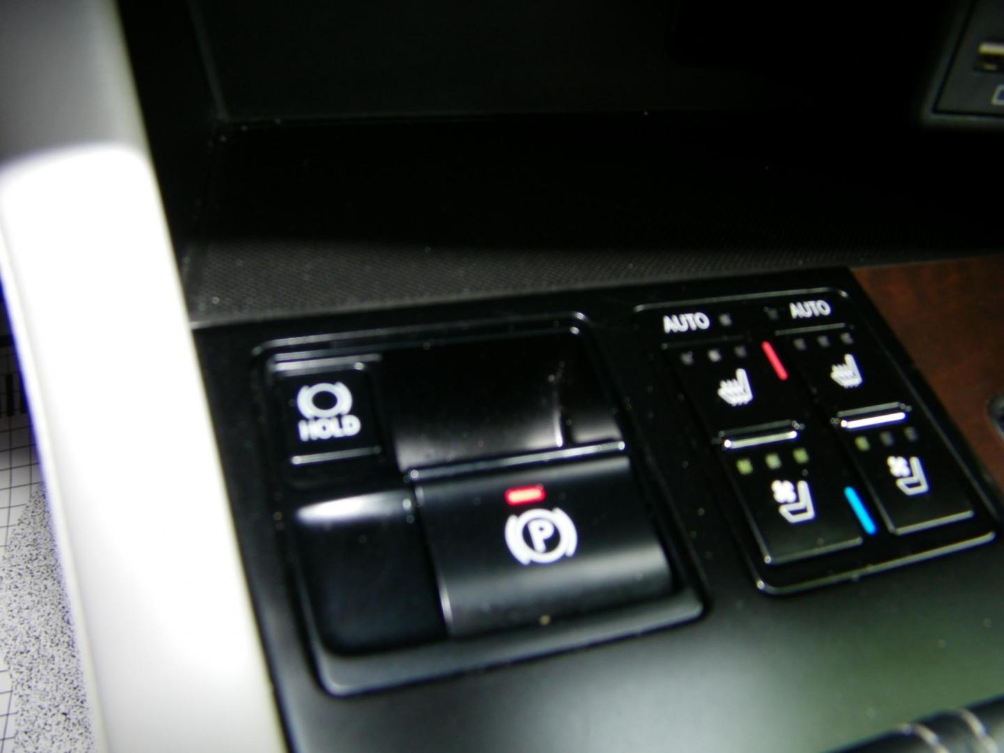 2021 White /Tan Lexus RX 350 FWD (2T2HZMAA8MC) with an 3.5L V6 DOHC 24V engine, 6A transmission, located at 4000 Bee Ridge Road, Sarasota, FL, 34233, (941) 926-0300, 27.298664, -82.489151 - Photo#30