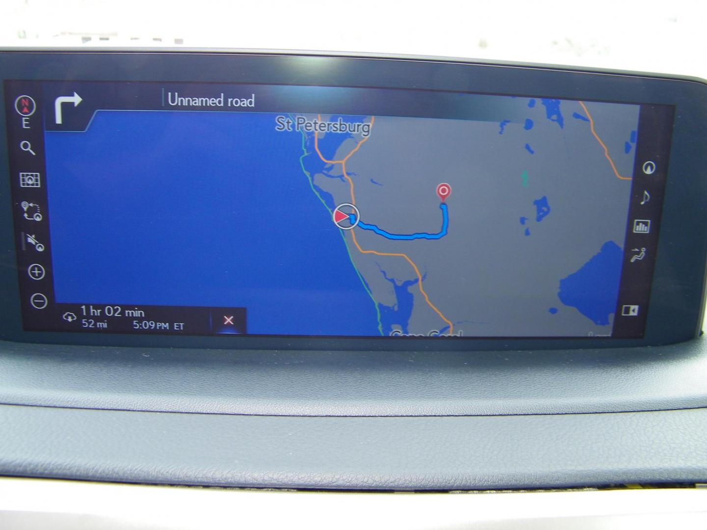 2021 White /Tan Lexus RX 350 FWD (2T2HZMAA8MC) with an 3.5L V6 DOHC 24V engine, 6A transmission, located at 4000 Bee Ridge Road, Sarasota, FL, 34233, (941) 926-0300, 27.298664, -82.489151 - Photo#32